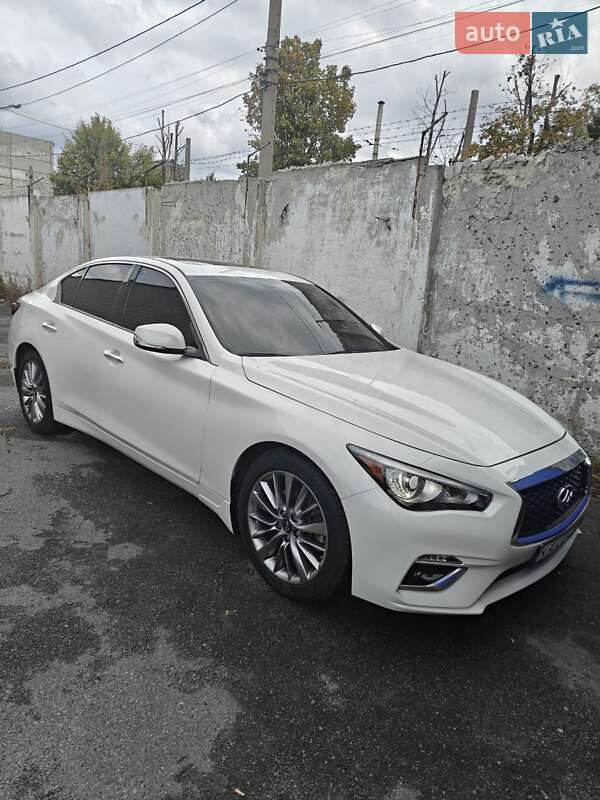 Infiniti Q50 2017
