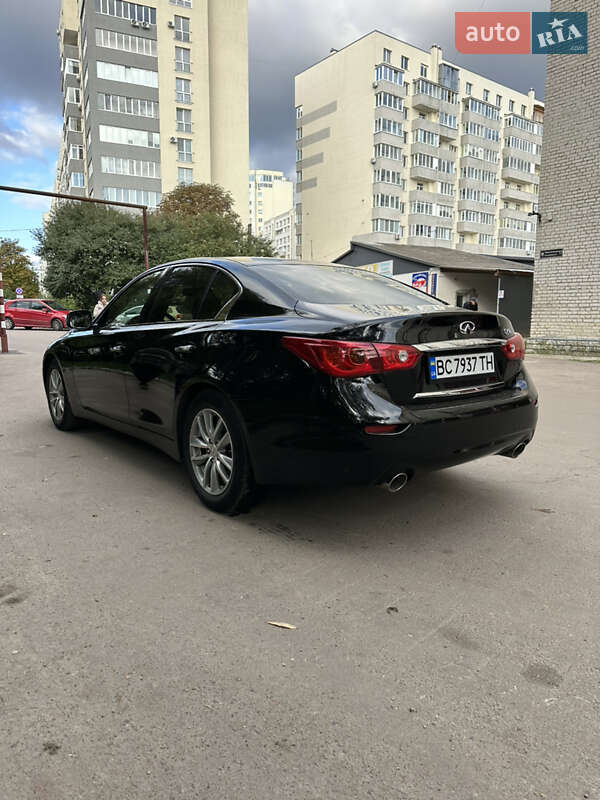 Седан Infiniti Q50 2016 в Львове
