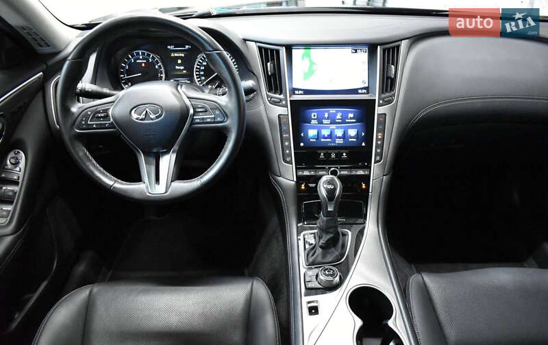 Седан Infiniti Q50 2017 в Одесі