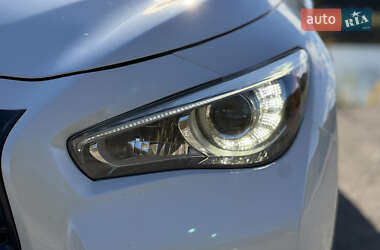 Седан Infiniti Q50 2016 в 