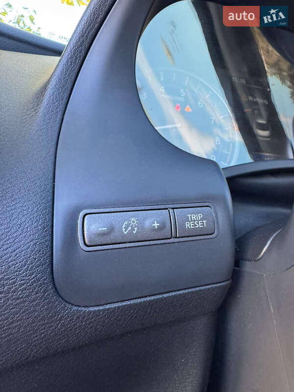 Седан Infiniti Q50 2016 в Дніпрі