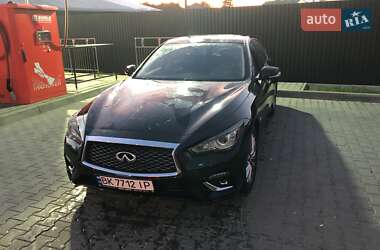 Седан Infiniti Q50 2017 в Львові