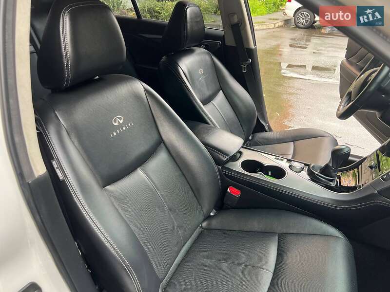 Седан Infiniti Q50 2015 в Харькове фото 15 Седан Infiniti Q50 2015 в Харькове