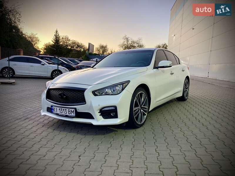 Седан Infiniti Q50 2014 в Киеве фото 4 Седан Infiniti Q50 2014 в Киеве