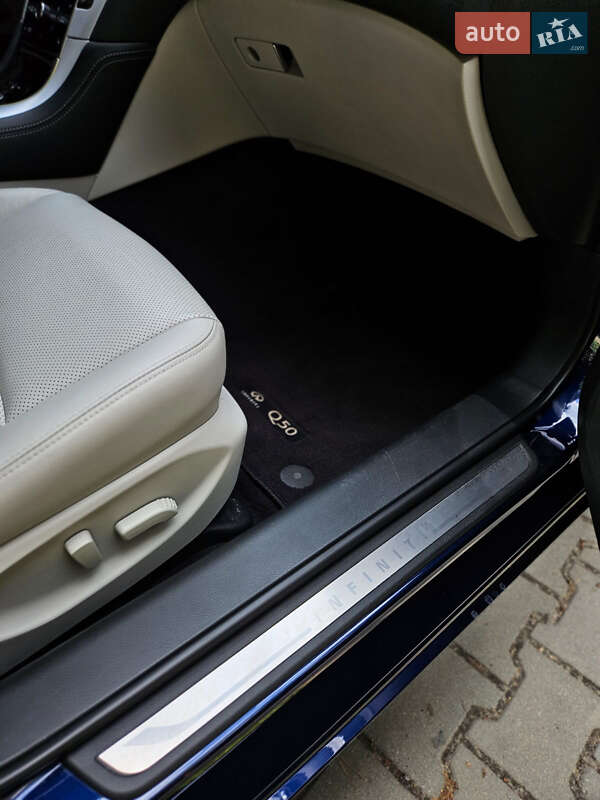 Седан Infiniti Q50 2023 в Львове фото 21 Седан Infiniti Q50 2023 в Львове
