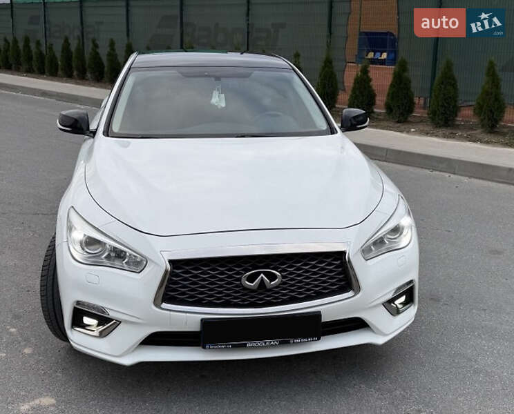 Седан Infiniti Q50 2018 в Киеве