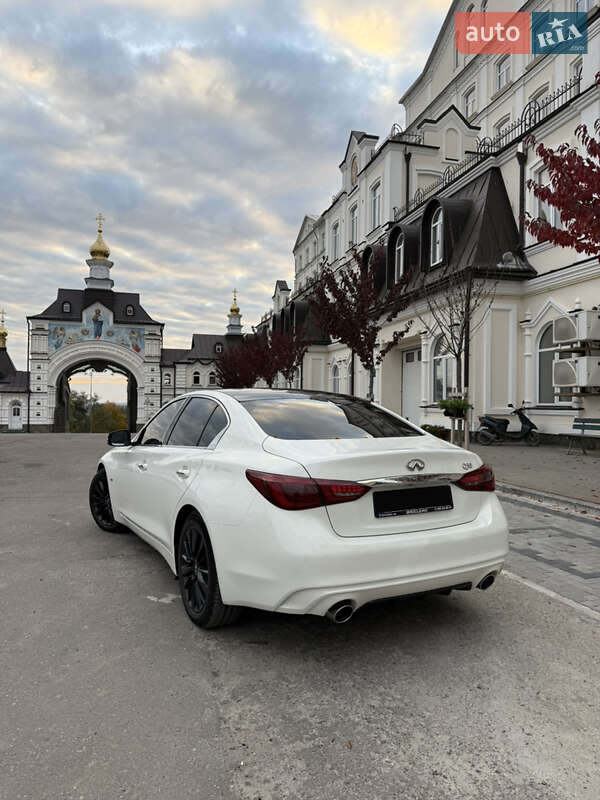 Седан Infiniti Q50 2018 в Киеве