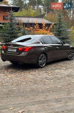 Седан Infiniti Q50 2014 в 