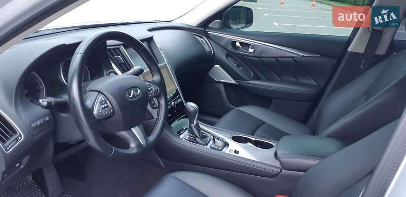 Седан Infiniti Q50 2017 в Вінниці