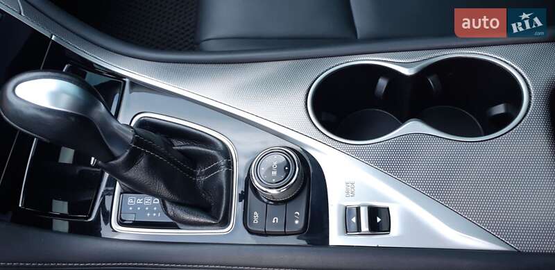 Седан Infiniti Q50 2017 в Вінниці