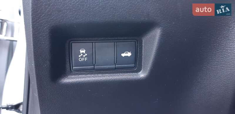 Седан Infiniti Q50 2017 в Вінниці