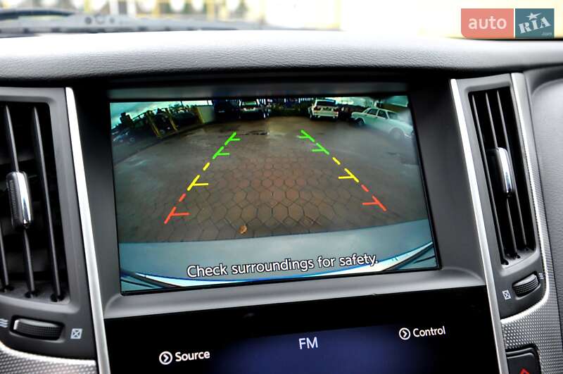 Седан Infiniti Q50 2015 в Львове