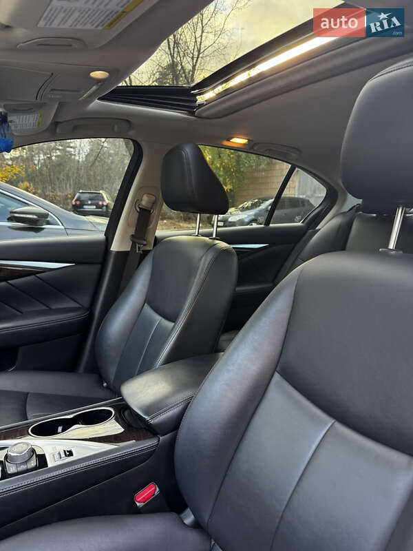 Седан Infiniti Q50 2018 в Киеве