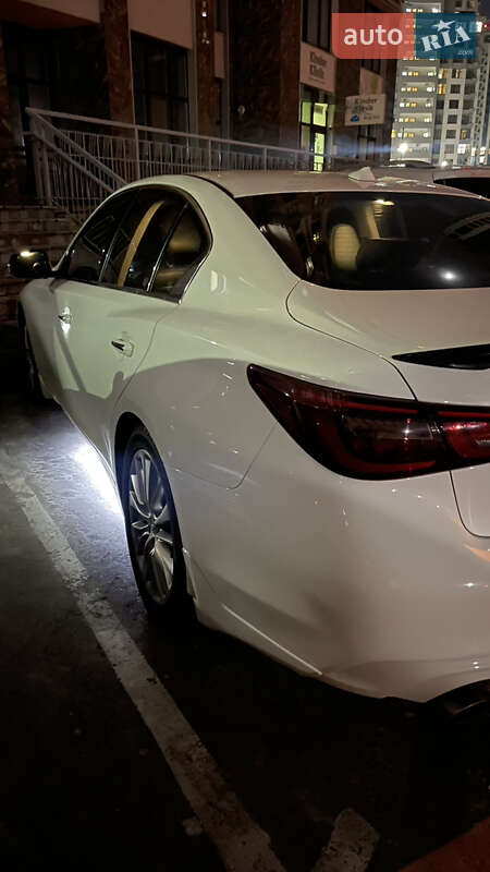 Седан Infiniti Q50 2018 в Киеве