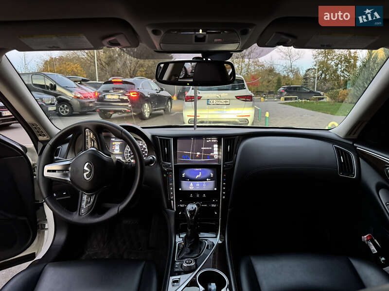 Седан Infiniti Q50 2017 в Києві