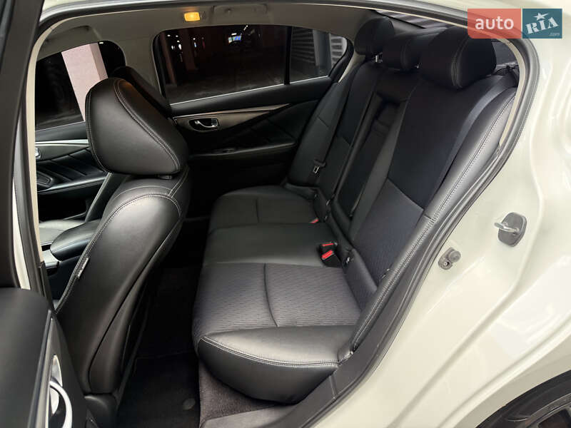 Седан Infiniti Q50 2018 в Киеве фото 8 Седан Infiniti Q50 2018 в Киеве