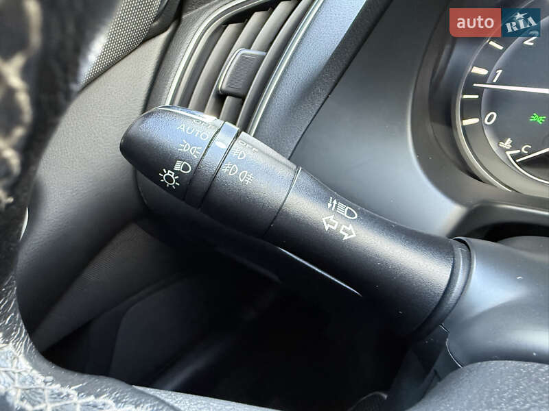 Седан Infiniti Q50 2018 в Киеве фото 22 Седан Infiniti Q50 2018 в Киеве