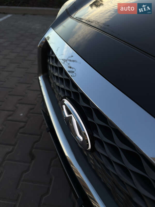 Седан Infiniti Q50 2019 в Киеве