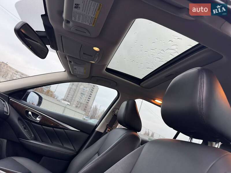 Седан Infiniti Q50 2017 в Киеве фото 29 Седан Infiniti Q50 2017 в Киеве