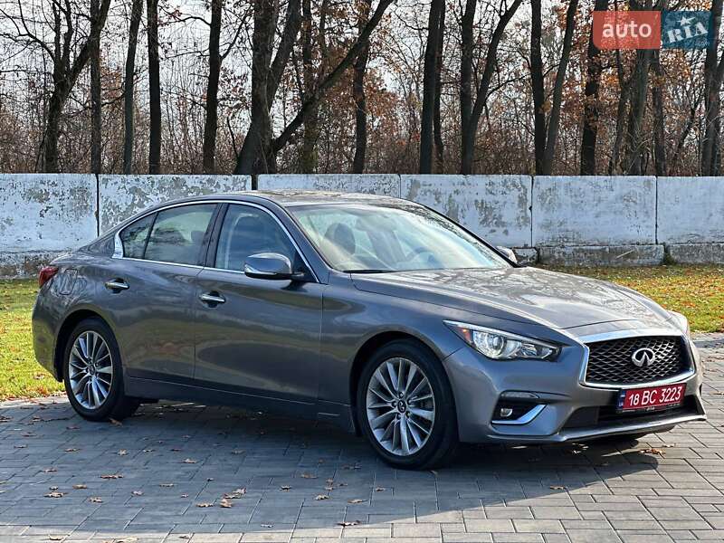 Infiniti Q50 2019