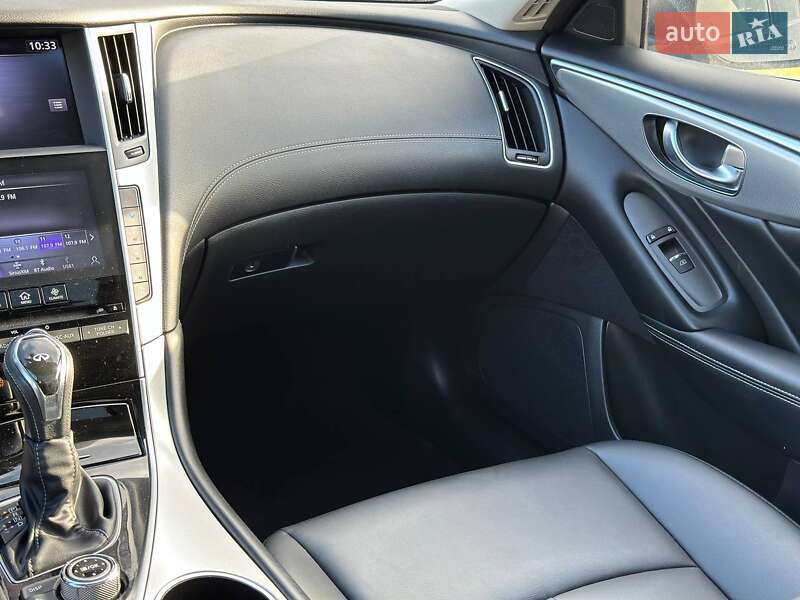 Седан Infiniti Q50 2019 в Луцке