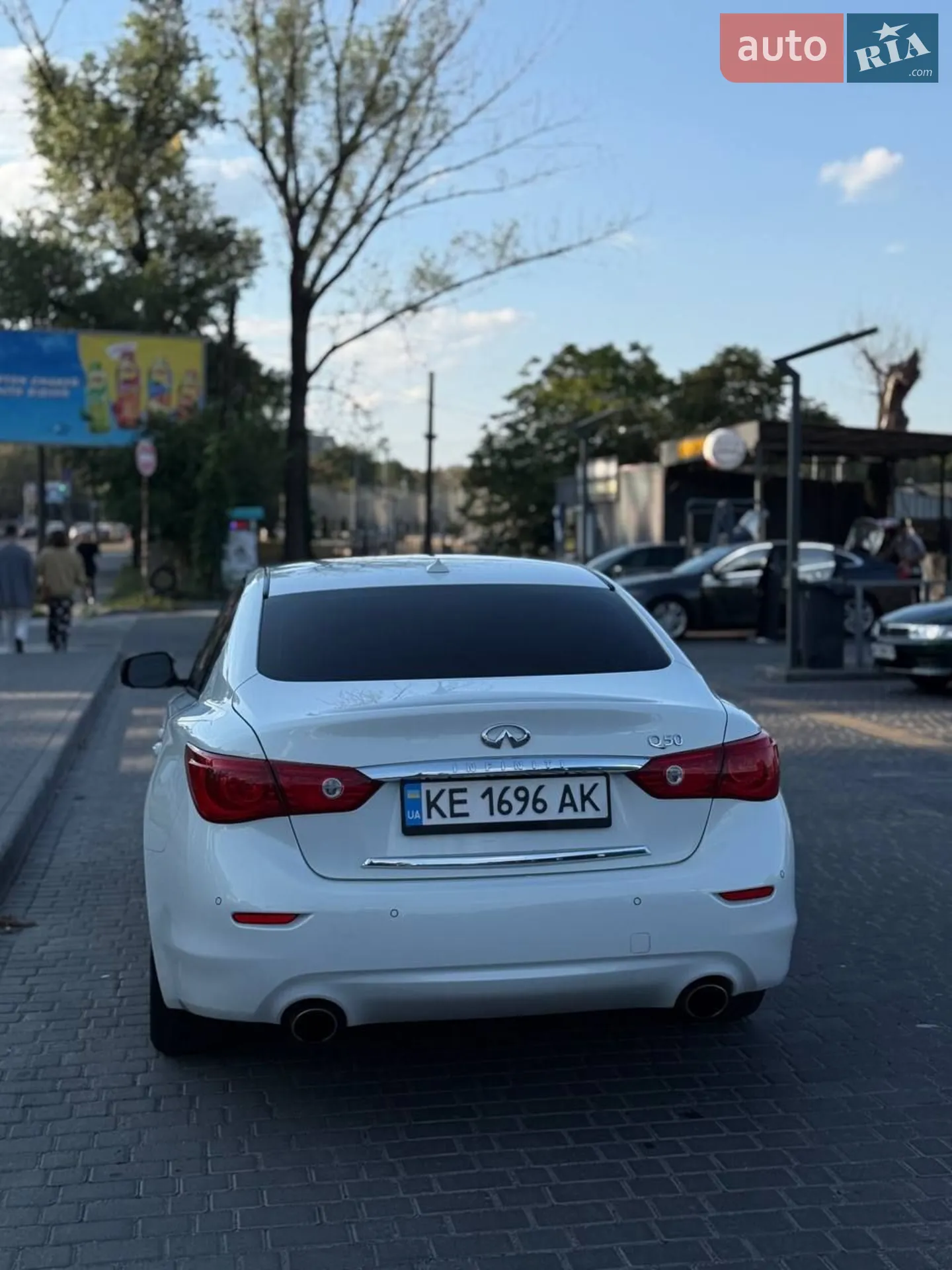 2015 Infiniti Q50 - мініатюра 13
