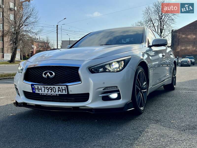 Седан Infiniti Q50 2016 в Харькове фото 11 Седан Infiniti Q50 2016 в Харькове