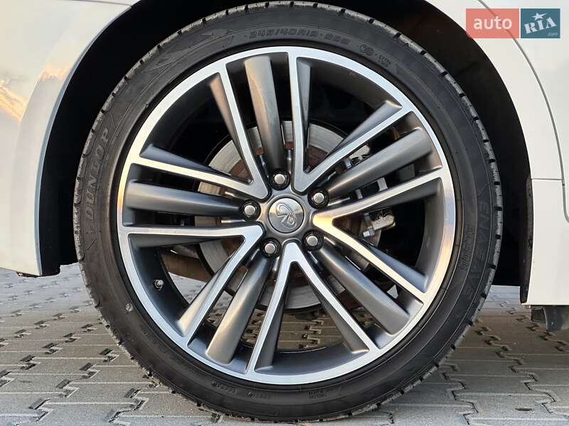 Седан Infiniti Q50 2016 в Тернополе фото 33 Седан Infiniti Q50 2016 в Тернополе