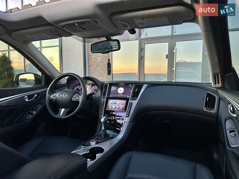 Седан Infiniti Q50 2016 в Тернополе фото 60 Седан Infiniti Q50 2016 в Тернополе