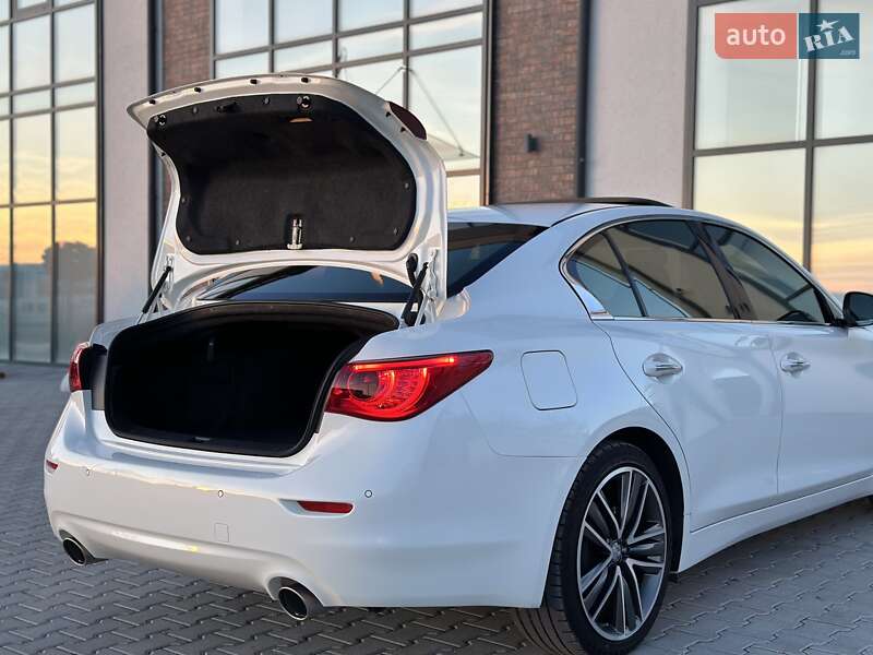 Седан Infiniti Q50 2016 в Тернополе фото 75 Седан Infiniti Q50 2016 в Тернополе