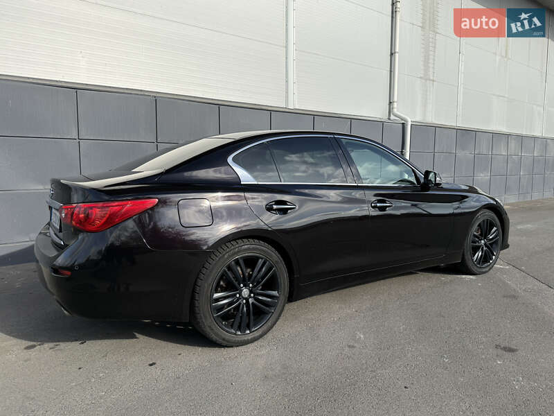 Седан Infiniti Q50 2014 в Одессе