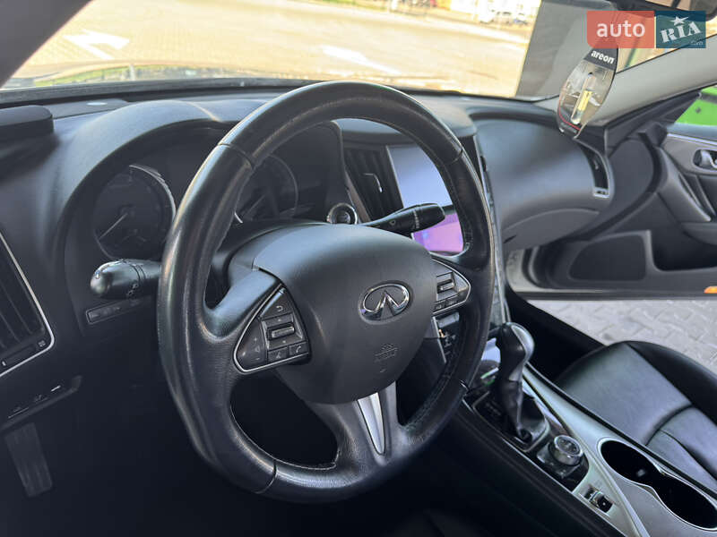 Седан Infiniti Q50 2015 в Одессе фото 13 Седан Infiniti Q50 2015 в Одессе