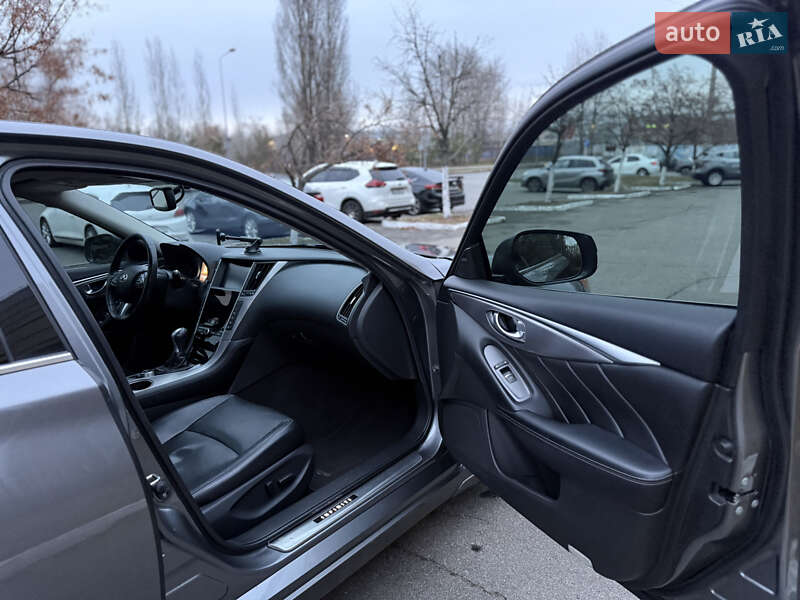 Седан Infiniti Q50 2016 в Киеве