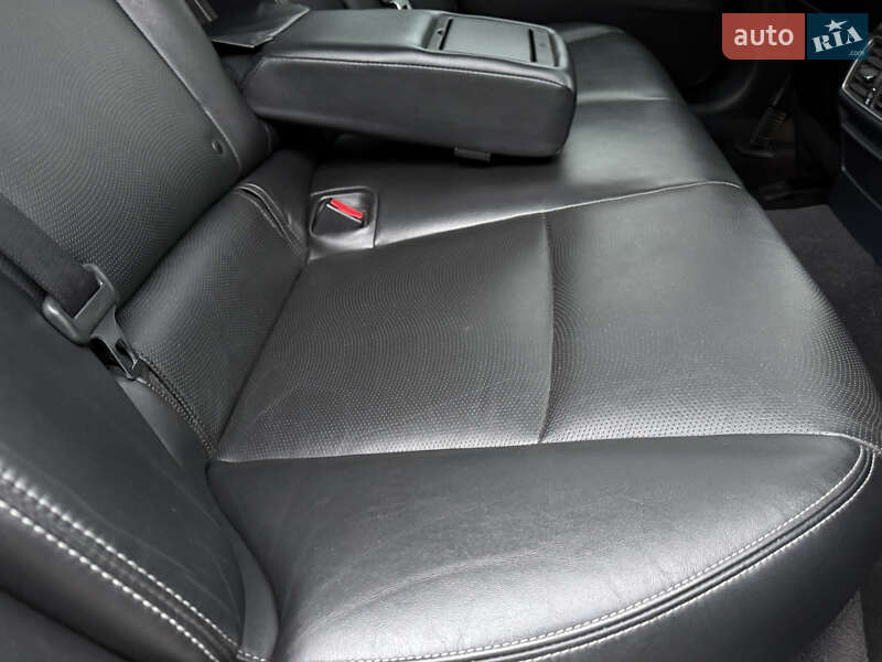 Седан Infiniti Q50 2016 в Киеве