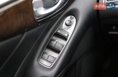 Седан Infiniti Q50 2017 в Киеве