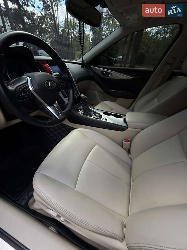 Седан Infiniti Q50 2019 в Києві