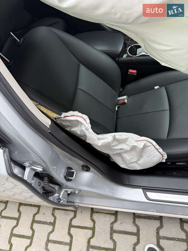 Седан Infiniti Q50 2017 в Ивано-Франковске