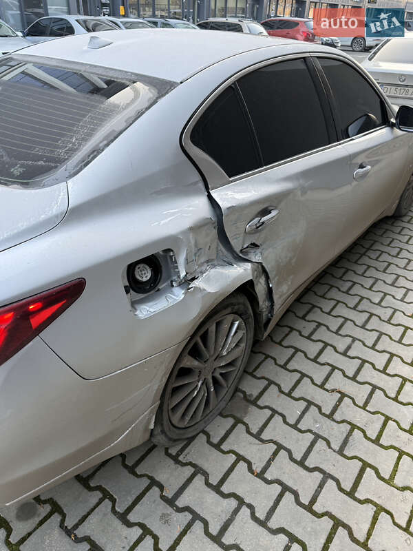 Седан Infiniti Q50 2017 в Ивано-Франковске