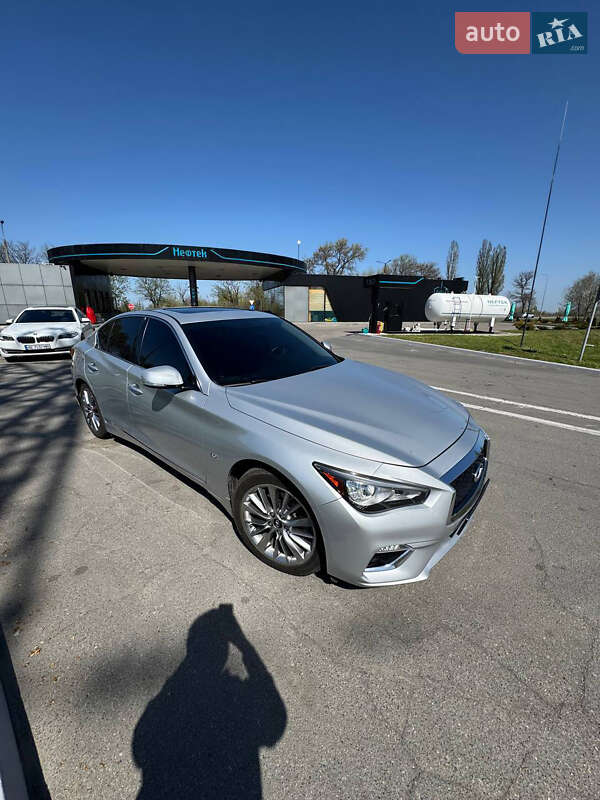 Седан Infiniti Q50 2017 в Ивано-Франковске