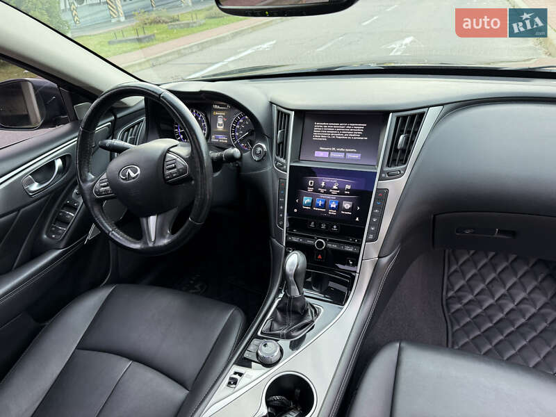 Седан Infiniti Q50 2016 в Киеве