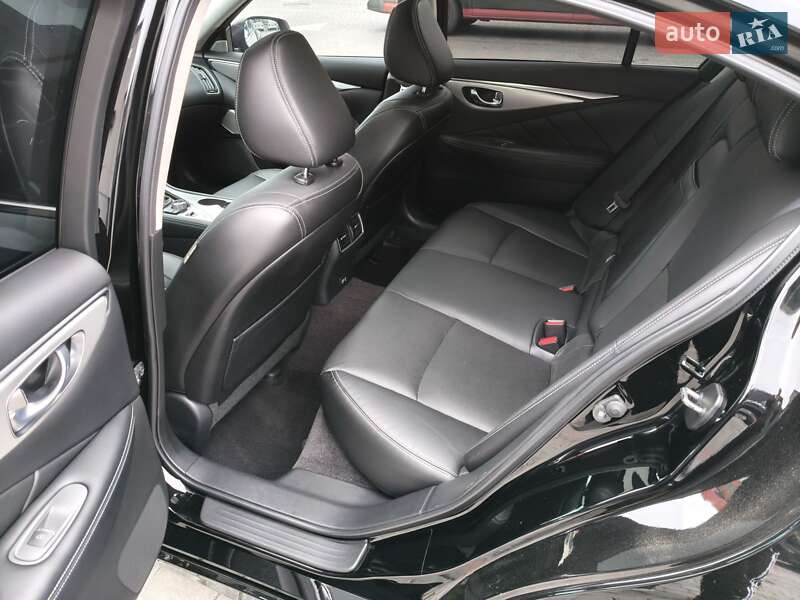 Седан Infiniti Q50 2020 в Ивано-Франковске