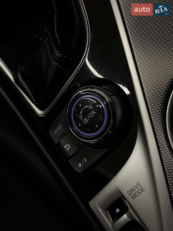 Седан Infiniti Q50 2016 в Николаеве фото 36 Седан Infiniti Q50 2016 в Николаеве