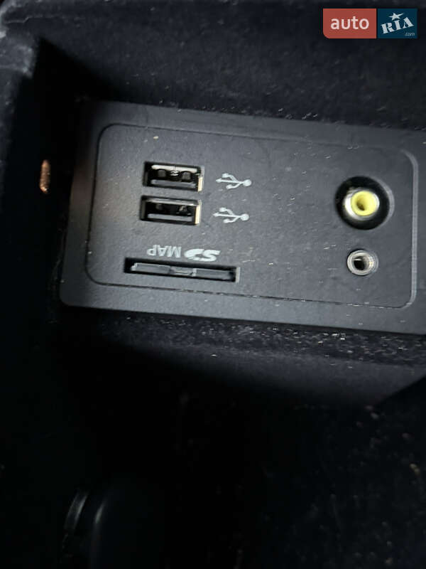 Седан Infiniti Q50 2019 в Киеве фото 66 Седан Infiniti Q50 2019 в Киеве