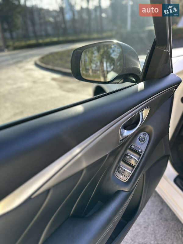 Седан Infiniti Q50 2019 в Києві