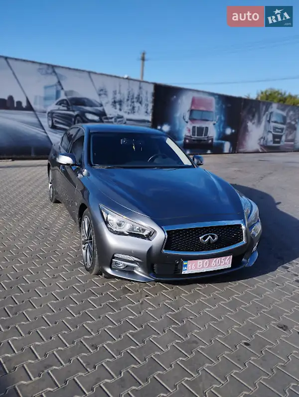 Infiniti Q50