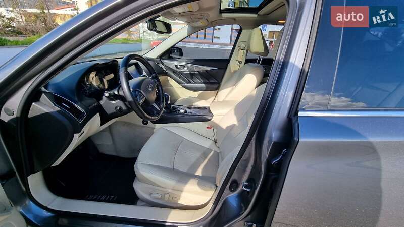 Седан Infiniti Q50 2016 в Києві