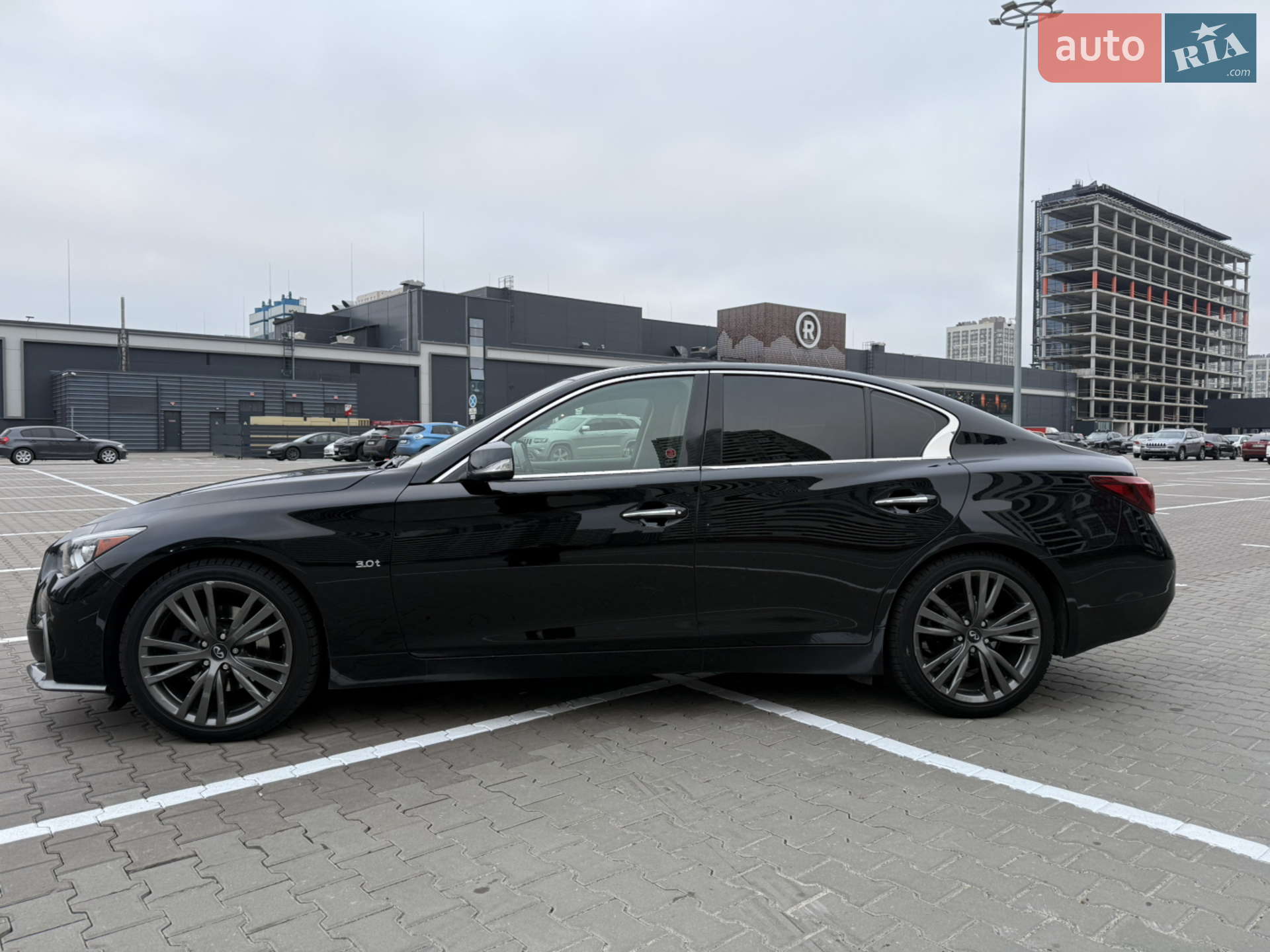 2017 Infiniti Q50 - мініатюра 7