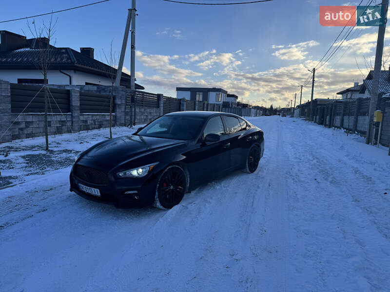 Седан Infiniti Q50 2013 в Рівному