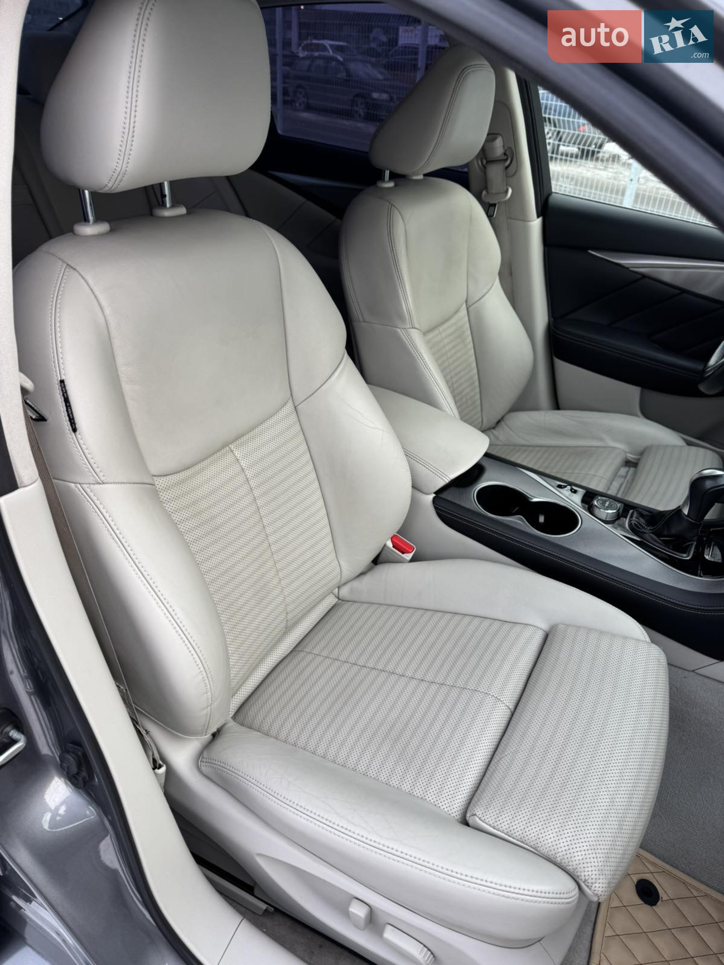 2016 Infiniti Q50 - мініатюра 16