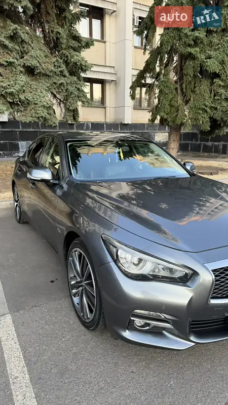 Infiniti Q50